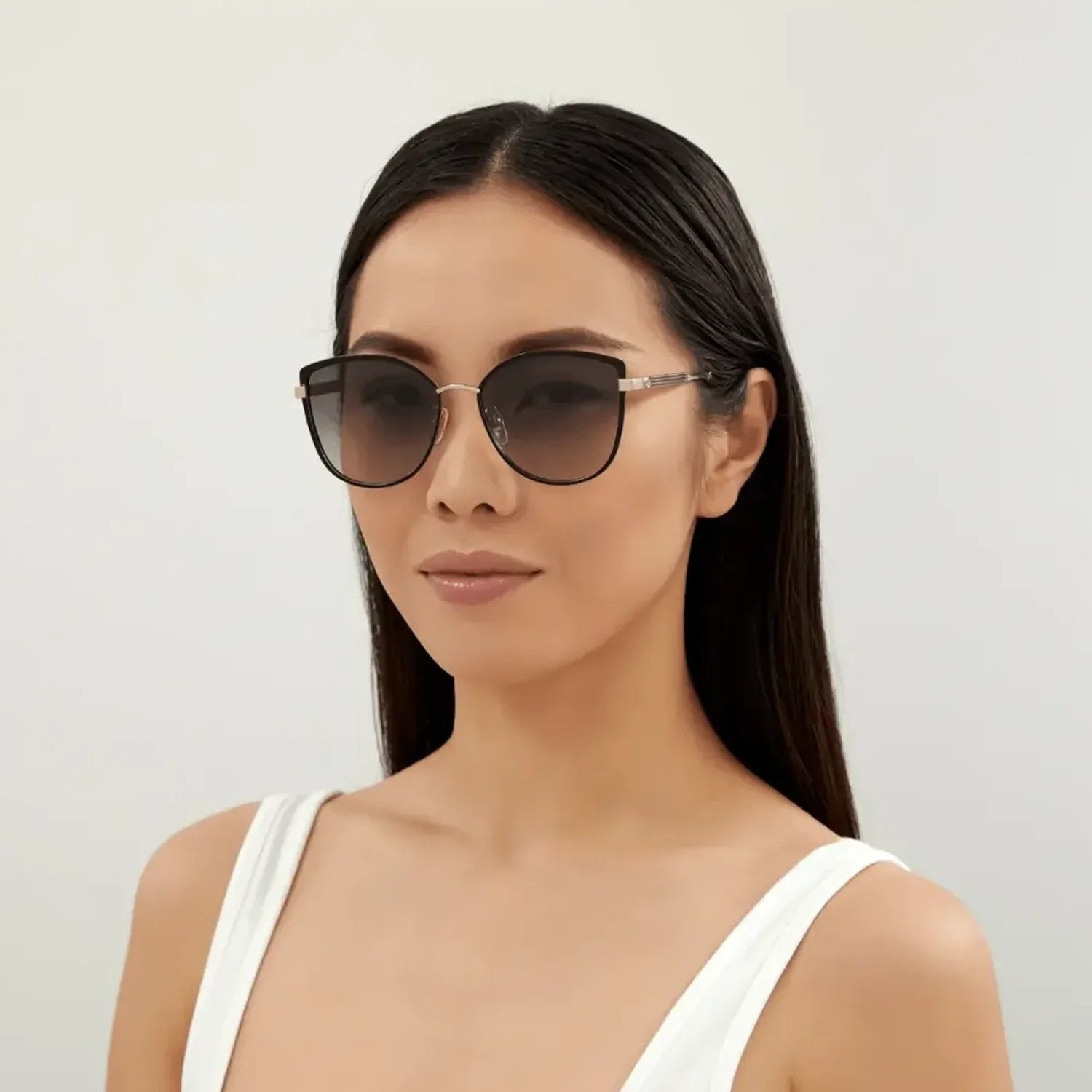 Gucci GG0589SK-001 Sunglasses Black Gold Grey Frames; Size 57