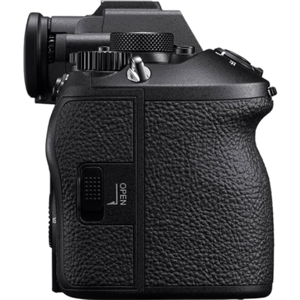 Sony Alpha 9 III Full Frame Mirrorless Camera ILCE-9M3 + 135mm F1.8 GM Lens Bundle