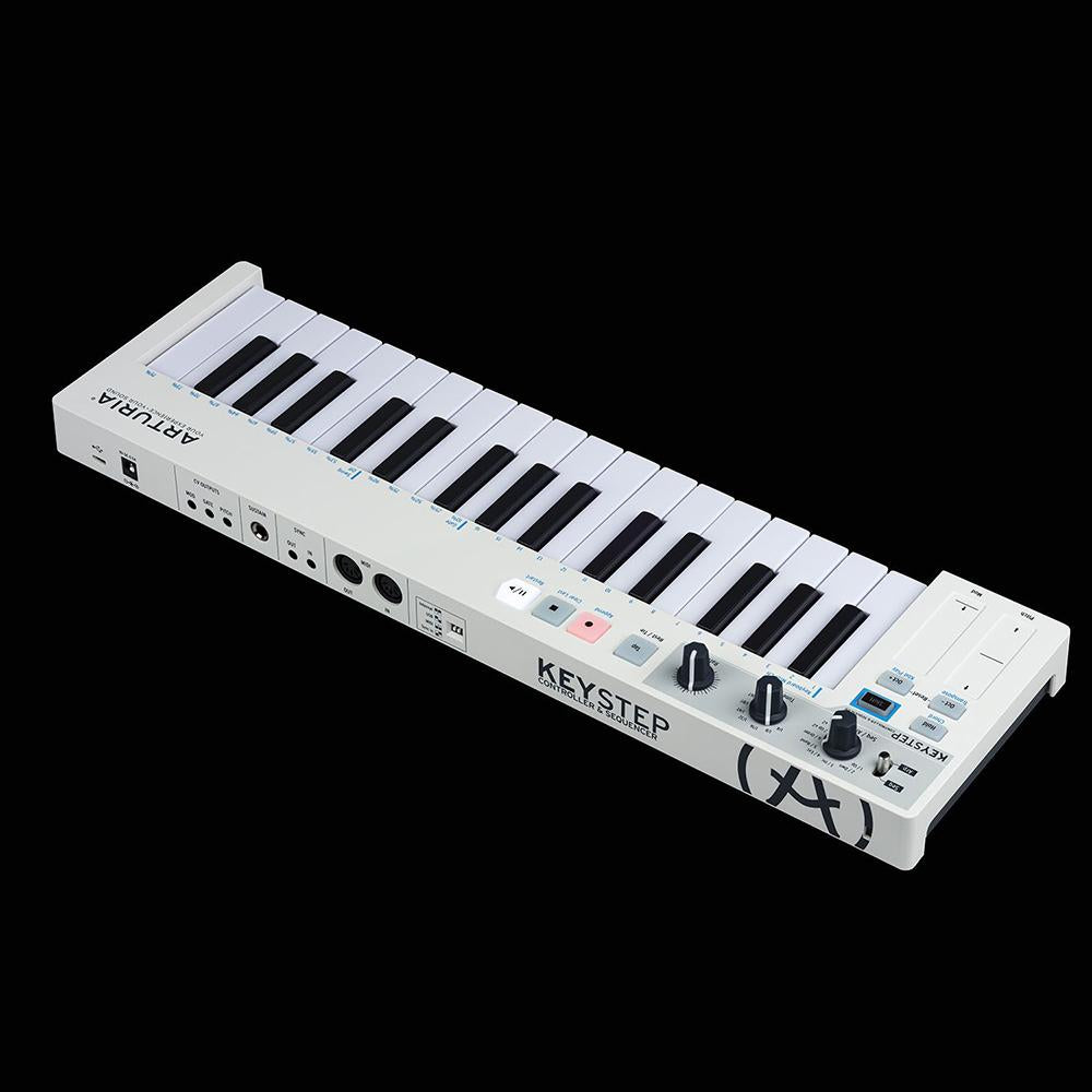 Arturia KeyStep 32-Key MIDI Controller and Keyboard White + 26 Month Protection