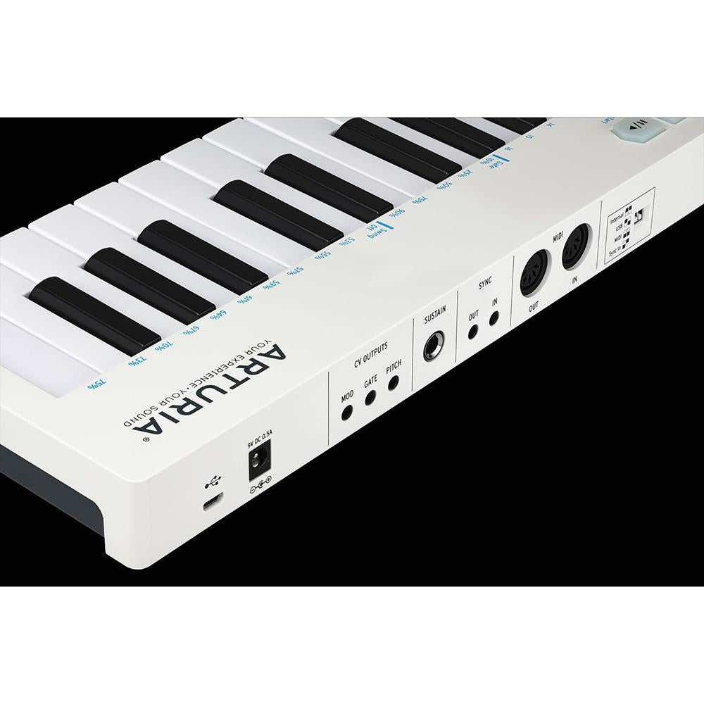 Arturia KeyStep 32-Key MIDI Controller and Keyboard White + 26 Month Protection