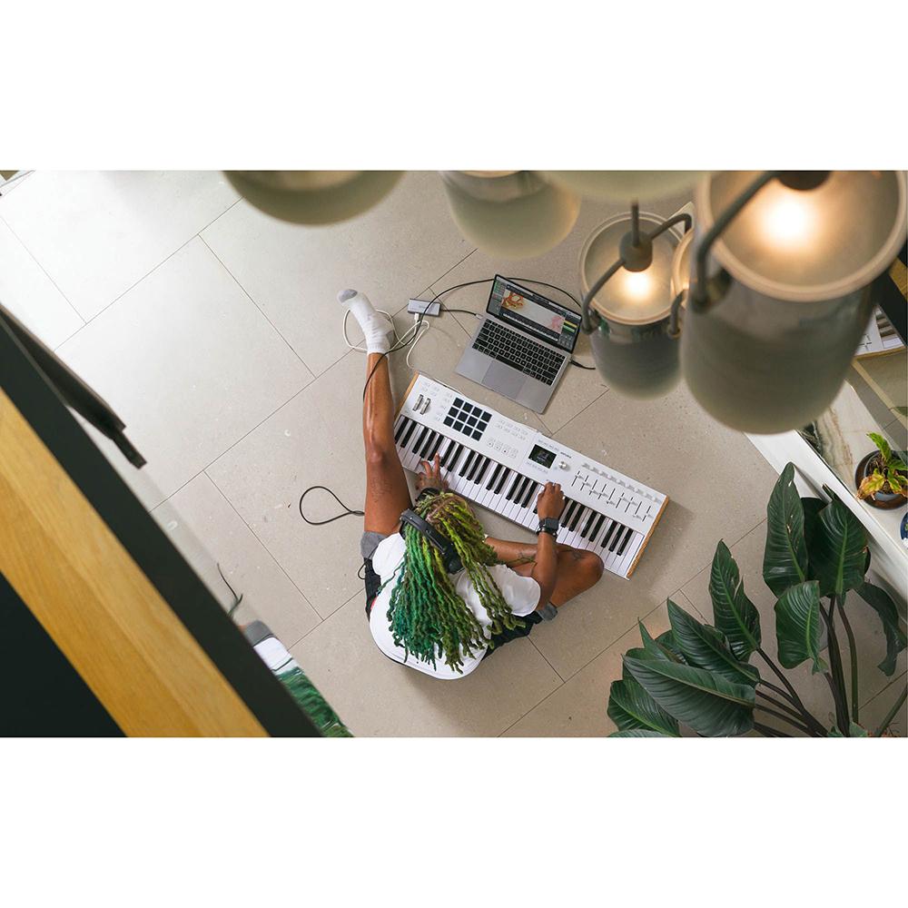 Arturia KeyLab 61 Mk3 61-Key USB MIDI Controller Keyboard, White - Refurbished